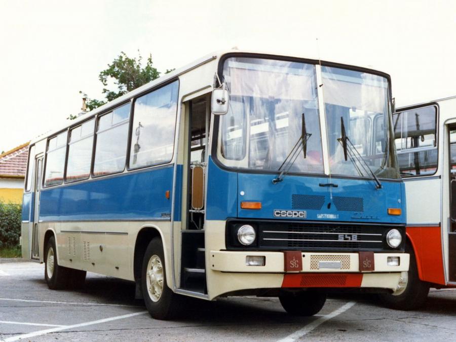  Ikarus 548 1980 года  (фото 1 из 8)